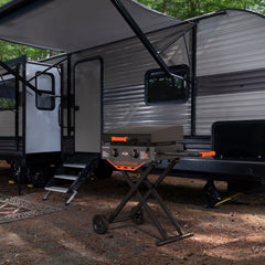 Adventure Ready 22” Griddle with Flexfold Legs